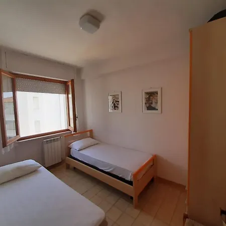 Iside Fronte Appartamento