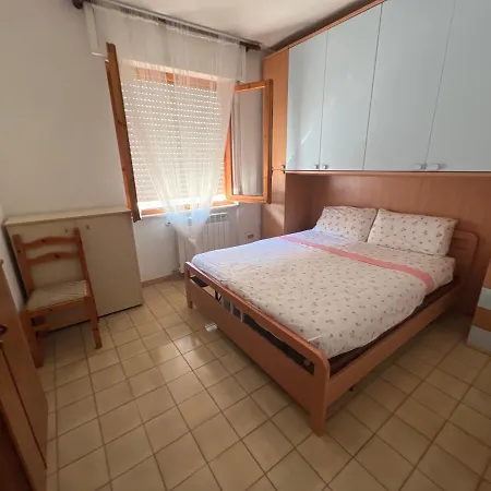 Iside Fronte Appartement *